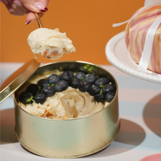 Tres Leches with Blueberries Hamper