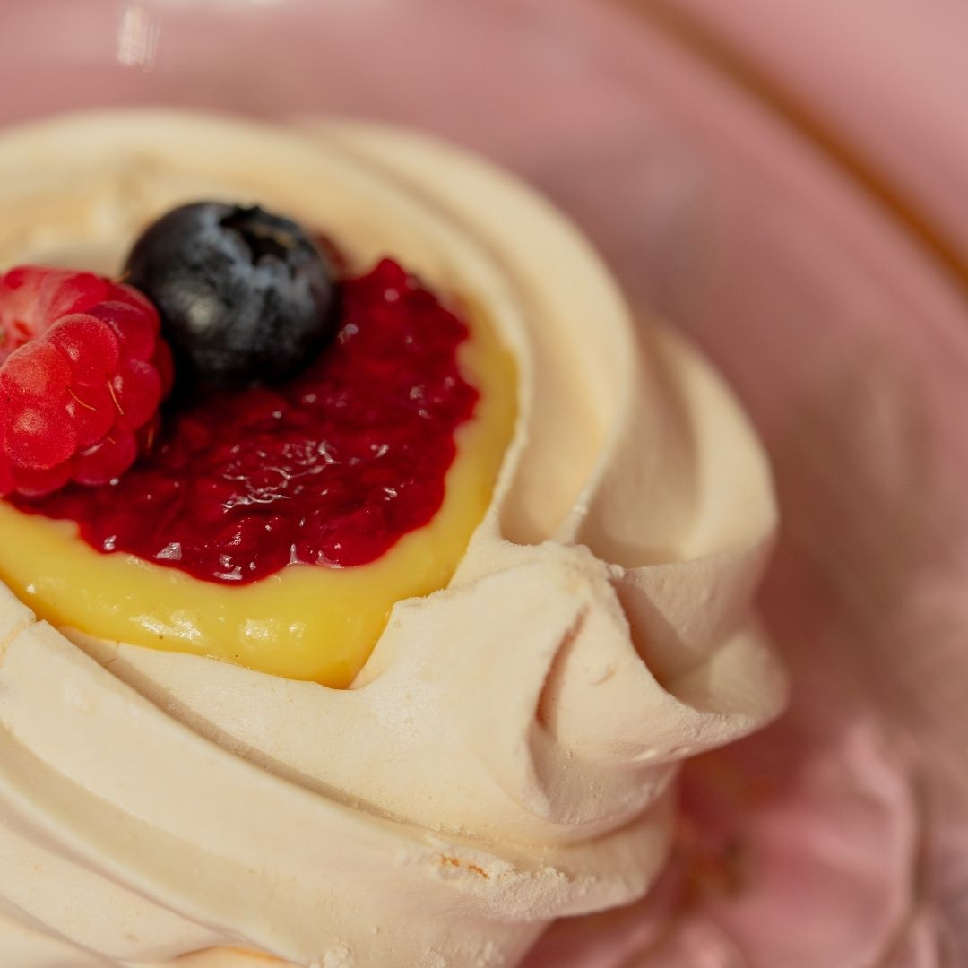 DIY Kit - Pavlova with Custard & Berries