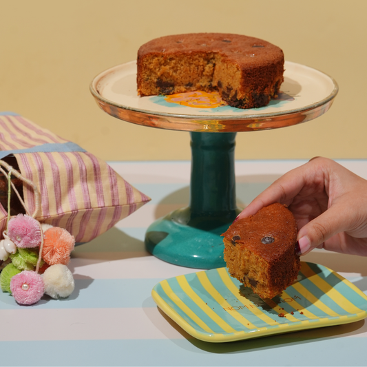Orange Almond Chocolate Chip Cake Hamper