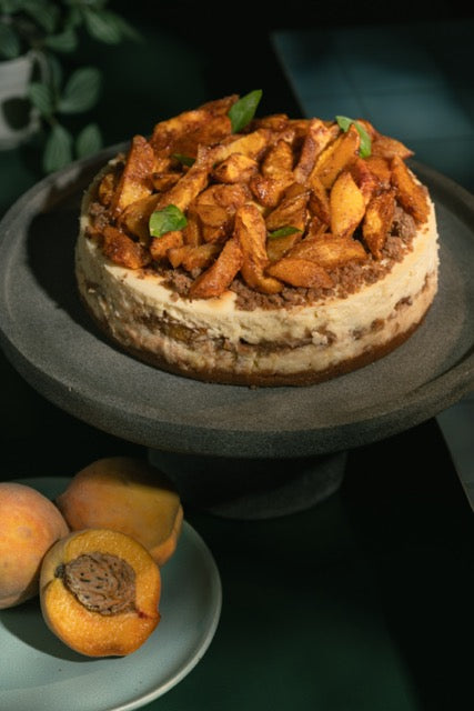 Peach Crumble Cheesecake