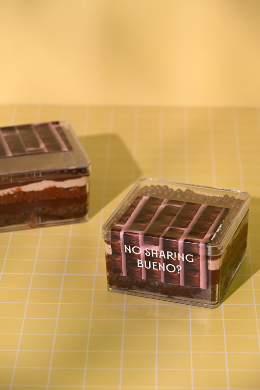 Kinder Bueno Dabba Cake